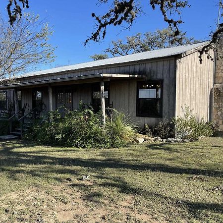 West 1077 Guest Ranch - Retreat Bed and Breakfast Tarpley Εξωτερικό φωτογραφία