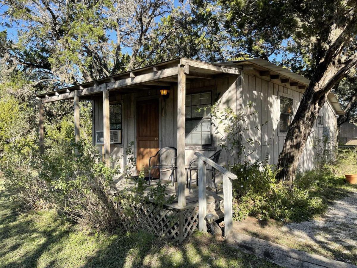West 1077 Guest Ranch - Retreat Bed and Breakfast Tarpley Εξωτερικό φωτογραφία
