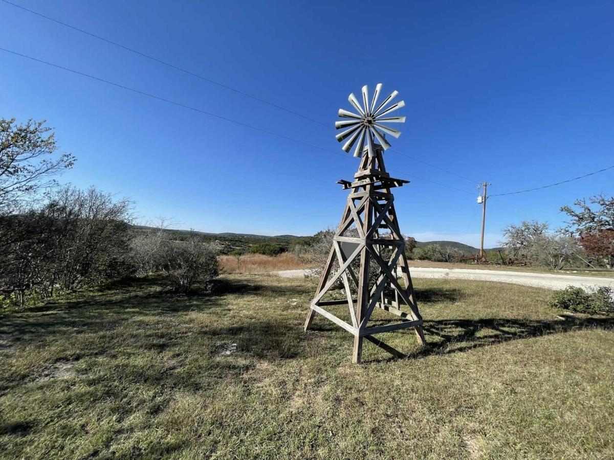West 1077 Guest Ranch - Retreat Bed and Breakfast Tarpley Εξωτερικό φωτογραφία